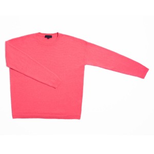 Packshot d'un pull femme rose